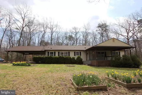 7120 Rison Dr, Indian Head, MD 20640