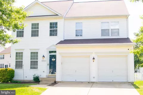 10861 Smugglers Notch Ct, White Plains, MD 20695