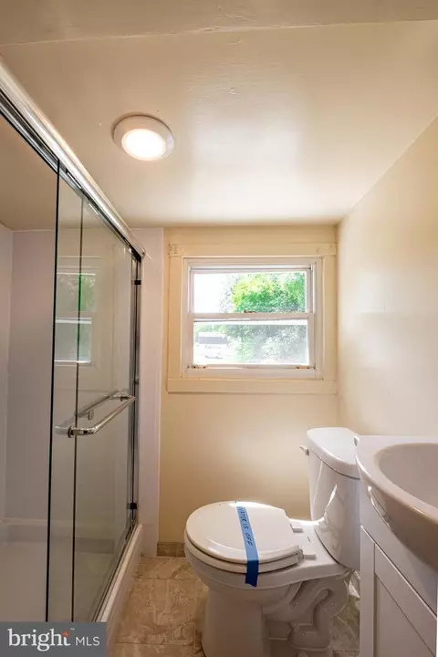 Bath - 18980 Kennon Pl, Benedict, MD 20612 photo 3 of 3