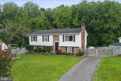 2116 Bell Tree Ln, Waldorf, MD 20601