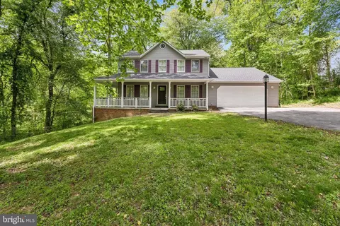 8840 Lowell Rd, Pomfret, MD 20675