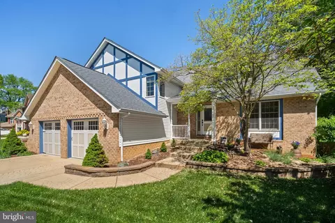 10370 Chamberlin Ct W, Waldorf, MD 20601