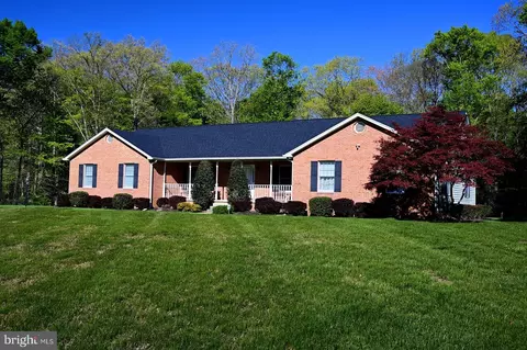 9480 May Day St, La Plata, MD 20646