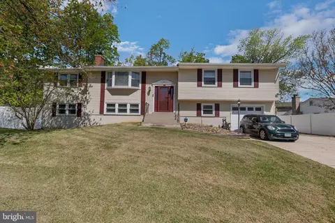 2403 Pinefield Rd, Waldorf, MD 20601