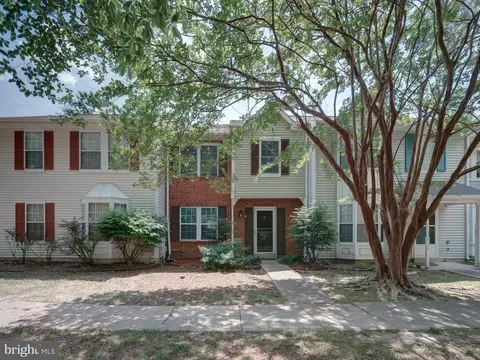 6325 Deerwood Ct, Waldorf, MD 20603