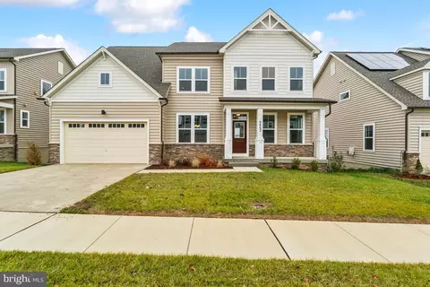 9862 Selkie Ln, Waldorf, MD 20601
