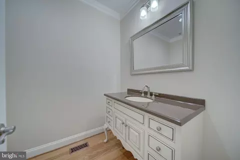 Bath - 14535 Honeysuckle, Issue, MD 20645 photo 1 of 10