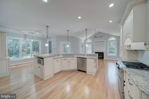 Kitchen - 14535 Honeysuckle, Issue, MD 20645 photo 1 of 6