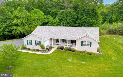 15930 Pointe Meadow Ct, Brandywine, MD 20613