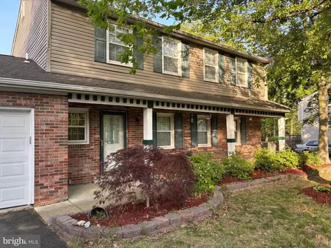 11726 Lancelot Dr, Waldorf, MD 20601