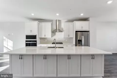 9600 Killenney Pl, Waldorf, MD 20601