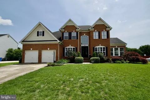 3018 Wildflower Dr, La Plata, MD 20646