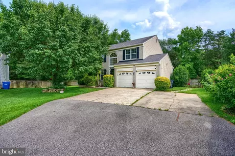 2460 Greentree Pl, Waldorf, MD 20603
