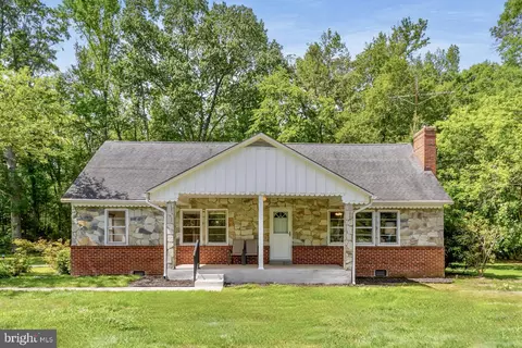 6705 Hawthorne Rd, La Plata, MD 20646