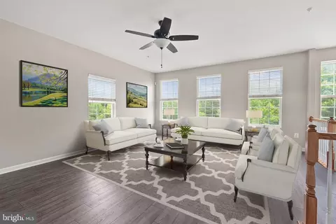 5059 Ottawa Park Pl, Waldorf, MD 20602