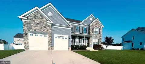 1005 Maiden Grass, La Plata, MD 20646