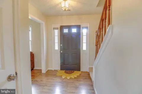 Entry Way - 2015 Wendy Ct, Waldorf, MD 20601 photo 1 of 1