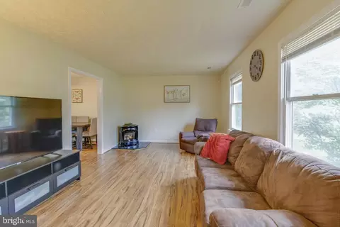 Other - 2015 Wendy Ct, Waldorf, MD 20601 photo 1 of 7