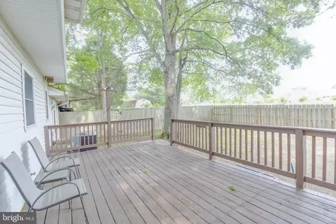 Exterior - 2015 Wendy Ct, Waldorf, MD 20601 photo 2 of 14