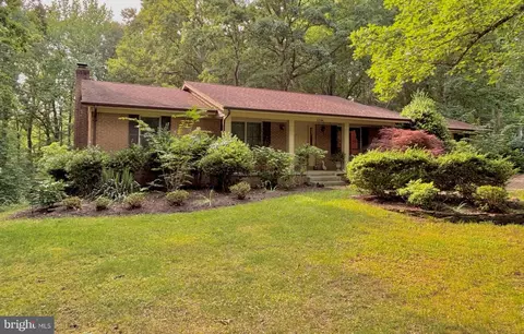 6565 Hawkins Gate Rd, La Plata, MD 20646