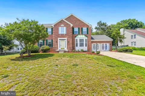 2363 Ashford Dr, Waldorf, MD 20603