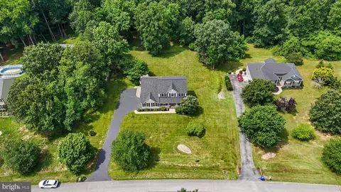11525 Rest Dr, La Plata, MD 20646