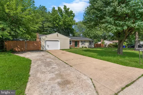 10654 Water Hickory Ct, Waldorf, MD 20601