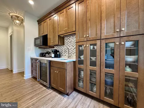 Kitchen - 11755 Over Creek Ct, Swan Point, MD 20645 photo 16 of 17