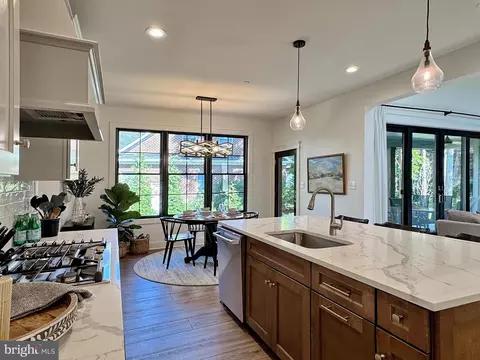Kitchen - 11755 Over Creek Ct, Swan Point, MD 20645 photo 6 of 17