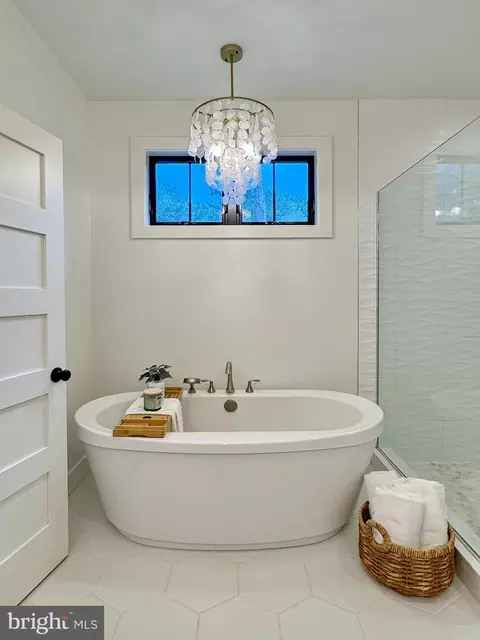 Bath - 11755 Over Creek Ct, Swan Point, MD 20645 photo 1 of 17