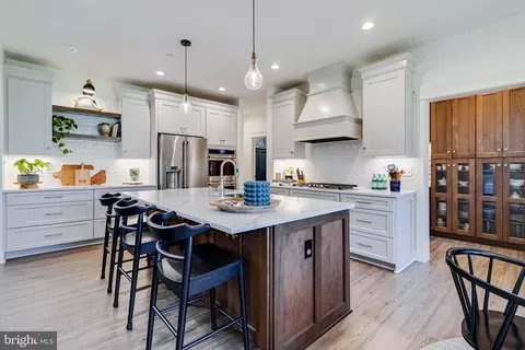 Kitchen - 11755 Over Creek Ct, Swan Point, MD 20645 photo 15 of 17