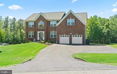 4479 Coachmans Path Ct, Waldorf, MD 20601