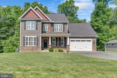 9192 Mimosa Dr, La Plata, MD 20646