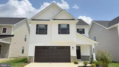 484 Woodgrain Ave, La Plata, MD 20646