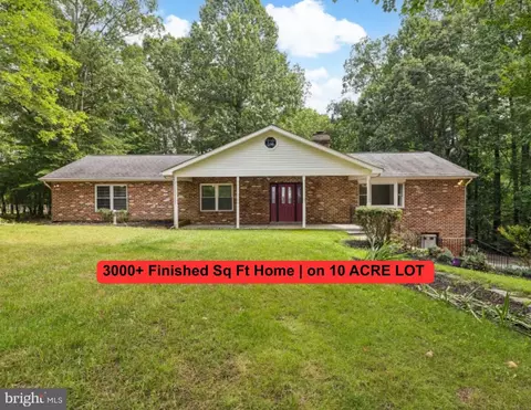 10664 Deacon Rd, White Plains, MD 20695
