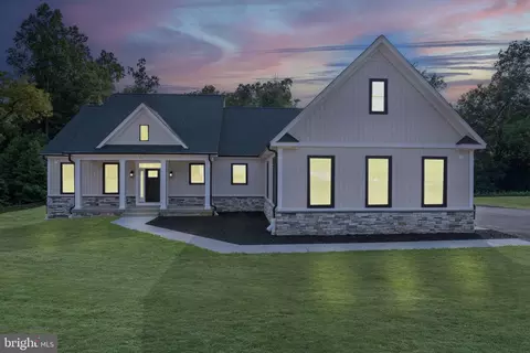 5891 Hardwick Ct, Hughesville, MD 20637
