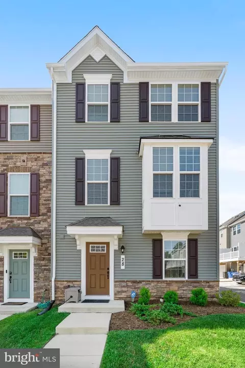 28 Caswell Dr, Indian Head, MD 20640