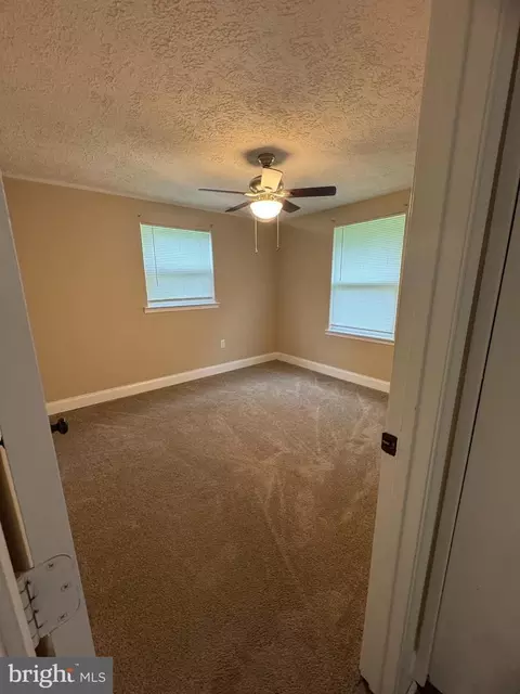 Bedroom - 6145 Bumpy Oak Rd, La Plata, MD 20646 photo 1 of 1