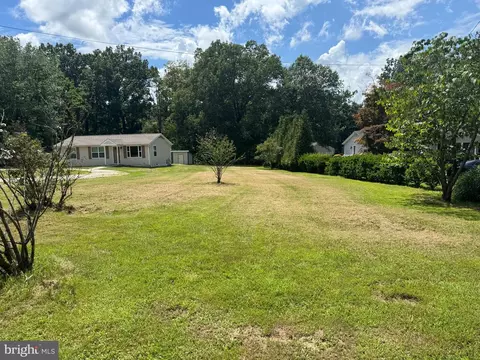 Exterior - 6145 Bumpy Oak Rd, La Plata, MD 20646 photo 1 of 3