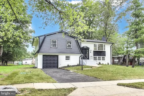 2645 Pinewood Dr, Waldorf, MD 20601