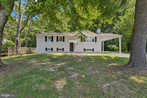 2164 B Bonnie Ln, Waldorf, MD 20601