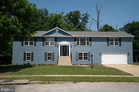 2375 Progress Ct, Waldorf, MD 20601 photo 2