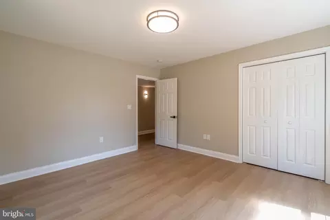 2375 Progress Ct, Waldorf, MD 20601 photo 28