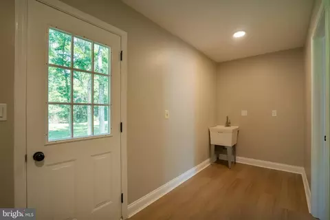 2375 Progress Ct, Waldorf, MD 20601 photo 32