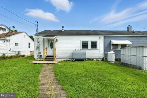 15 Greenwood Pl, Indian Head, MD 20640