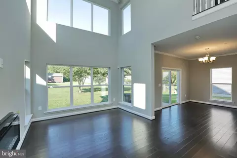 Living - 21 Stuart Pl, Indian Head, MD 20640 photo 3 of 3