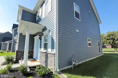 Exterior - 21 Stuart Pl, Indian Head, MD 20640 photo 4 of 5