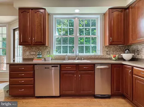 Kitchen - 12125 Bunkys Pl, La Plata, MD 20646 photo 5 of 9