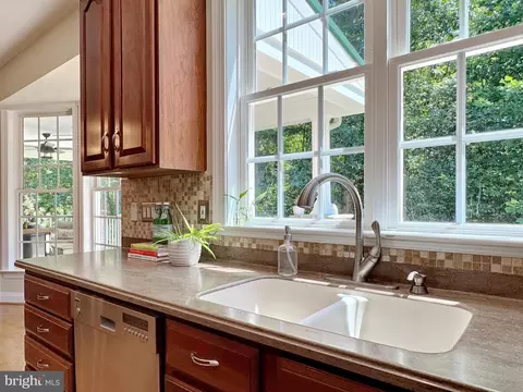 Kitchen - 12125 Bunkys Pl, La Plata, MD 20646 photo 3 of 9