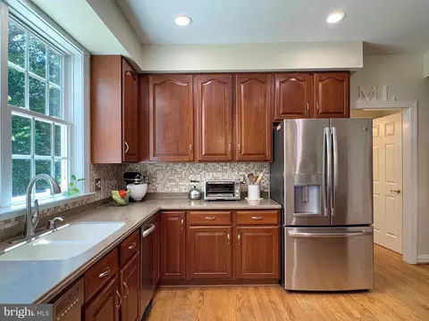 Kitchen - 12125 Bunkys Pl, La Plata, MD 20646 photo 6 of 9